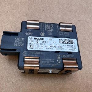 Senzor radar distronic ACC VW Passat B8.5 din 2023 la 0 km 3Q0907550E 3Q0 907 550 E - Dezmembrari Auto