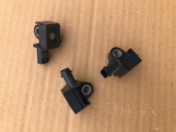 Senzor senzori bara fata VW Touran 2017 5Q0959651B 5Q0 959 651 B - Dezmembrari Auto