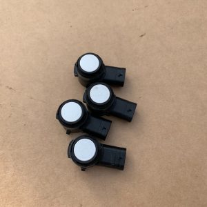 Senzor senzori parcare spate VW Passat B8 5Q0919275B 5Q0 919 275 B la 0 km - Dezmembrari Auto