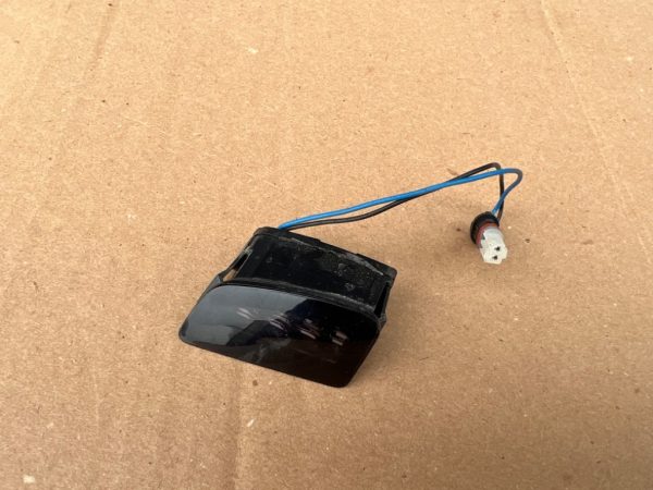 Senzor side assist din oglinda stanga Audi A6 4F 8K1949145A 8K1 949 145 A - Dezmembrari Auto
