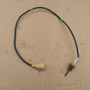 Senzor temperatura Audi A3 8V 2.0 tdi DEJ 04L906088AD 04L 906 088 AD - Dezmembrari Auto