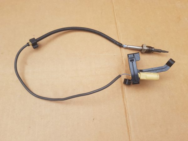 Senzor temperatura gaze Audi A4 B9 A5 F5 Q5 4M0906088AB 4M0 906 088 AB - Dezmembrari Auto