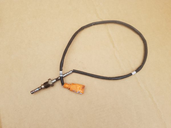 Senzor temperatura gaze VW Golf 7 1.6 tdi 04L906088B 04L 906 088 B - Dezmembrari Auto