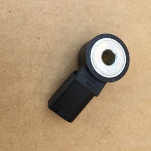 Senzor VW Passat B8 030905377D 030 905 377 D - Dezmembrari Auto