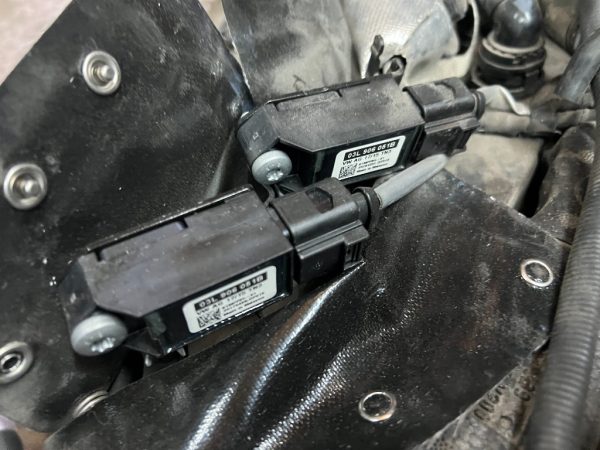 Senzori presiune diferentiala VW Passat B8 2.0 tdi DFC 03L906051B 03L 906 051 B - Dezmembrari Auto