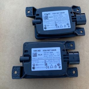 Senzori unghi mort VW Jetta 2017 5Q0907686B 5Q0907685B la 0 km - Dezmembrari Auto