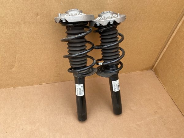 Set amortizoare fata cu arcuri si flanse BMW X1 F48 2018 688418101 6861692 la 0 km - Dezmembrari Auto