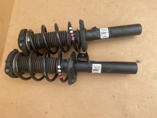 Set amortizoare fata cu arcuri si flanse VW Jetta 2017 5C0413031BB 5C0 413 031 BB la 0 km - Dezmembrari Auto