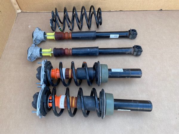 Set amortizoare fata / spate cu arcuri si flanse Audi A6 C7 2016 sedan 4G5513035F 4G0413031N - Dezmembrari Auto
