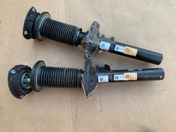Set amortizoare fata VW Golf 7 2016 5Q0413023FJ 5Q0 413 023 FJ - Dezmembrari Auto