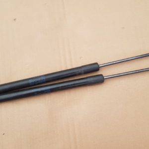 Set amortizoare haion VW Golf 7 hatchback 5G6827550C 5G6 827 550 C - Dezmembrari Auto