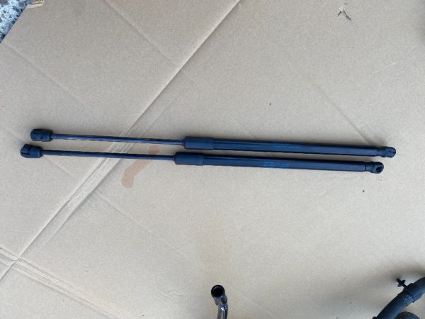 Set amortizoare haion VW ID3 ID.3 10A827550A 10A 827 550 A - Dezmembrari Auto