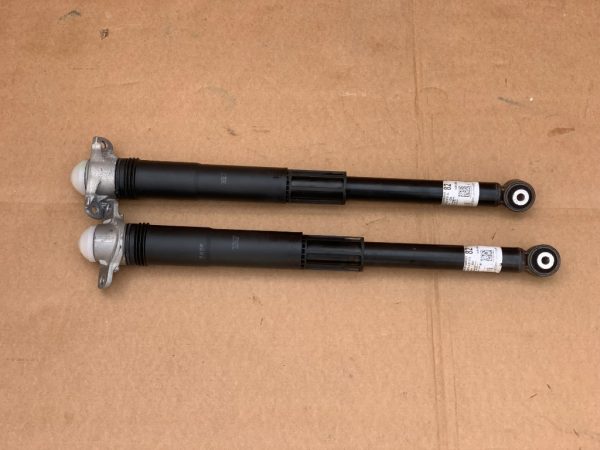Set amortizoare spate VW Golf 7 2019 5Q0512013EL 5Q0 512 013 EL la 0 km - Dezmembrari Auto