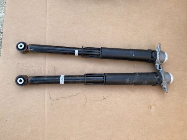 Set amortizoare spate VW Golf 7 2019 5Q0512013EL 5Q0 512 013 EL la 0 km - Dezmembrari Auto