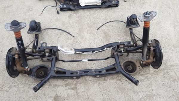 Punte spate VW Jetta 2017 la 0 km - Dezmembrari Auto