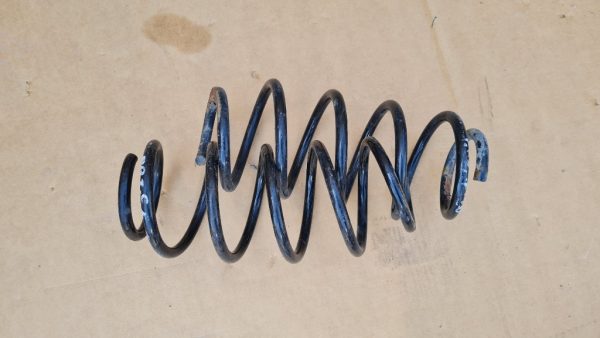 Set arcuri fata VW Passat B7 - Dezmembrari Auto