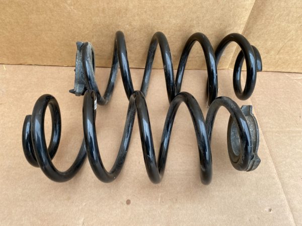 Set arcuri spate BMW X1 F48 2018 6871665 33536871665 la 0 km - Dezmembrari Auto