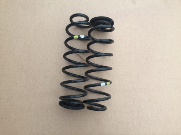 Set arcuri spate VW Jetta facelift 2016 2.0 tdi 1K0 511 115 BD 1K0511115BD - Dezmembrari Auto