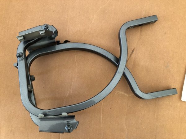 Set balama capota spate VW Jetta 2016 5C6827302D 5C6827301E - Dezmembrari Auto