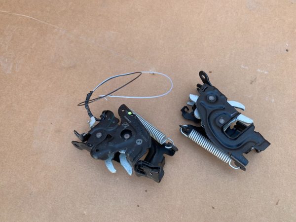 Set balamale capota BMW G12 M 760 LXiA seria 7 din 2017 7347404 7347409 - Dezmembrari Auto