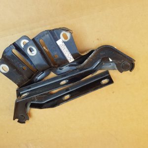 Set balamale capota fata VW Jetta 2016 5C6823301 5C6823302 - Dezmembrari Auto