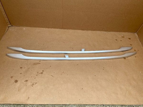 Set bare longitudinale cromate VW Passat B6 combi 3C9860033 3C9860034 - Dezmembrari Auto