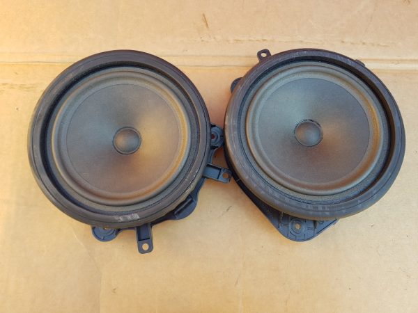 Set boxe fata Audi A3 8P 2 usi 8P0035411C 8P0 035 411 C - Dezmembrari Auto