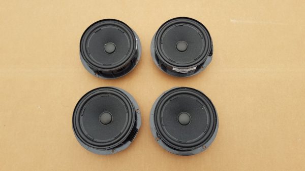 Set boxe VW Golf 7 5G0035453J 5G0 035 453 J - Dezmembrari Auto