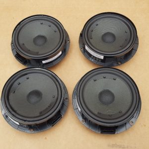 Set boxe VW Jetta 2017 5C6035454A 5C6 035 454 A - Dezmembrari Auto