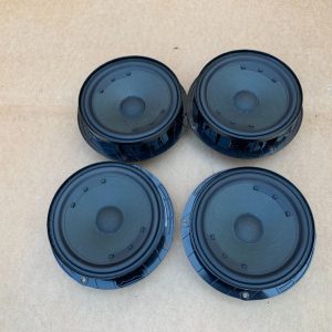 Set boxe VW Jetta 2017 5C6035454A 5C6 035 454 A la 0 km - Dezmembrari Auto