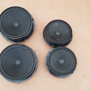Set boxe VW Passat B8 3G0035454 3G0 035 454 3G0035453 3G0 035 453 - Dezmembrari Auto