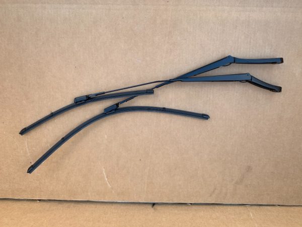 Set brate stergator fata cu lamele VW Arteon facelift 2021 3G8955410 3G8 955 410 3G8955409 la 0 km - Dezmembrari Auto