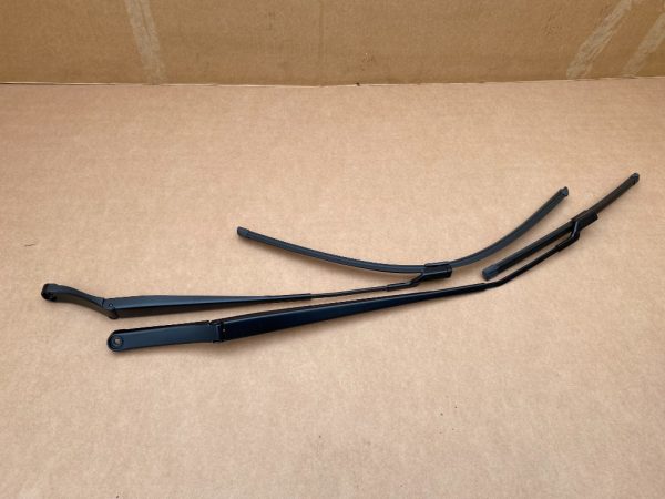 Set brate stergator VW ID4 ID.4 2023 volan dreapta 11C955409 11C 955 409 11C955419 11C 955 419 - Dezmembrari Auto