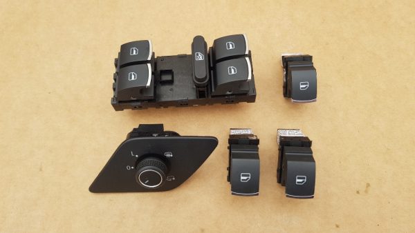 Set butoane cromate geamuri si oglinzi VW Jetta 2017 - Dezmembrari Auto