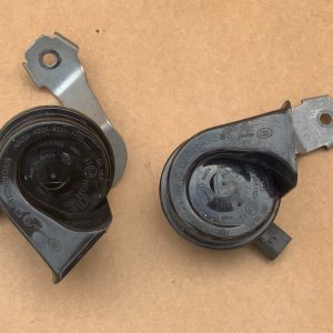 Set claxoane VW Jetta 2017 5C0951223C 5C0951221B la 0 km - Dezmembrari Auto