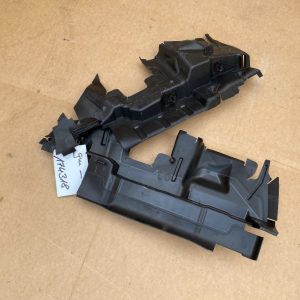 Set deflectoare aer VW Golf 8 5H0121284A 5H0 121 284 A 5H0121283A 5H0 121 283 A - Dezmembrari Auto