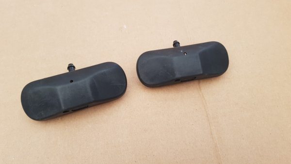 Set duze spalare parbriz tip evantai cu incalzire VW Golf 7 - Dezmembrari Auto
