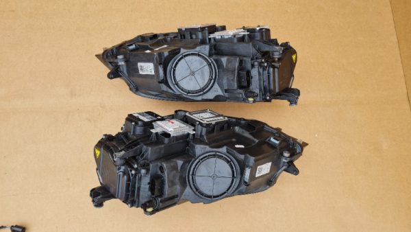 Set faruri complete bi-xenon led adaptive VW Golf 7 2016 la 0 km - Dezmembrari Auto - imagine 6