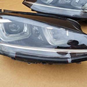 Far dreapta complet bi-xenon led adaptiv VW Golf 7 2016 - Dezmembrari Auto
