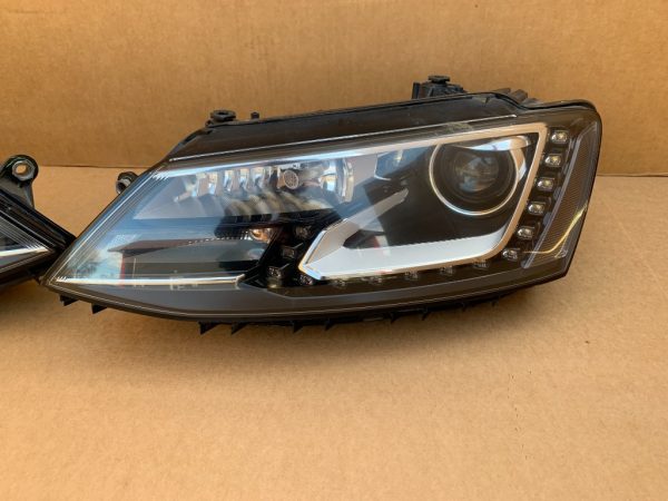 Set faruri led bi-xenon adaptive complete cu module si becuri VW Jetta 2017 la 0 km - Dezmembrari Auto - imagine 4