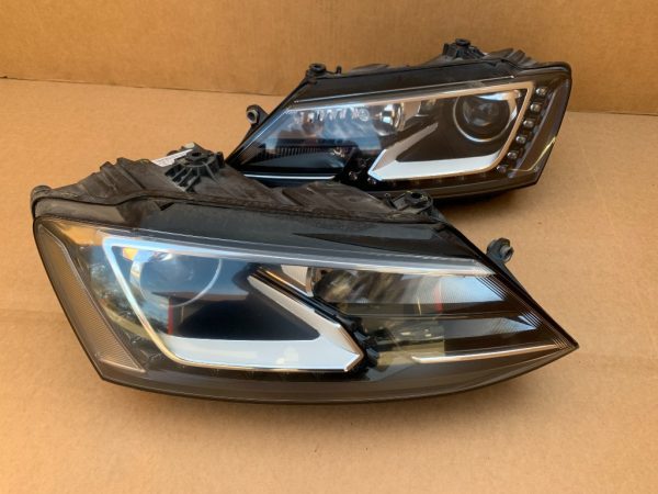 Set faruri led bi-xenon adaptive complete cu module si becuri VW Jetta 2017 la 0 km - Dezmembrari Auto