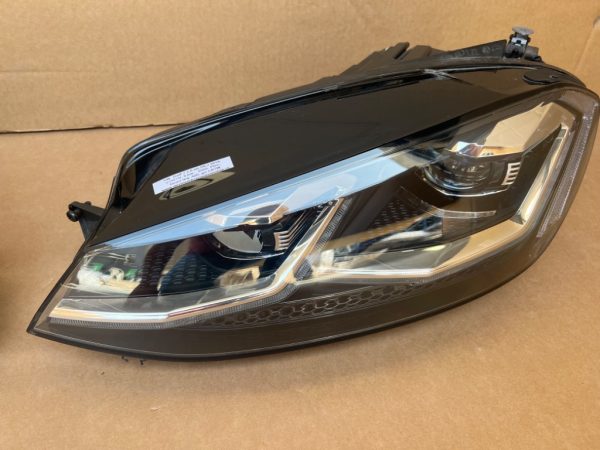 Set faruri LED RHD complete adaptive VW Golf 7 facelift 2019 5G2941081 5G2941082 la 0 km - Dezmembrari Auto - imagine 2