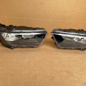 Set faruri volan dreapta Ford Tourneo Connect 2023 2KF941006E 2KF941005E la 0 km - Dezmembrari Auto