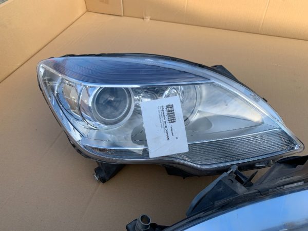 Set faruri xenon complete Mercedes R-Class R400 W251 facelift 2015 A2518206861 A2518206761 - Dezmembrari Auto - imagine 3