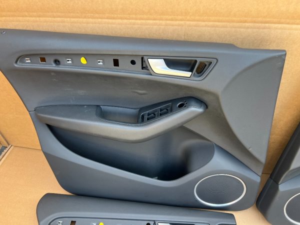 Set fete usi Audi Q5 8R 2008 2009 2010 2011 2012 - Dezmembrari Auto - imagine 2