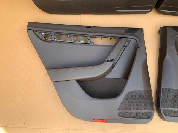 Set fete usi din piele maro cu perdelute VW Passat B7 variant - Dezmembrari Auto - imagine 8