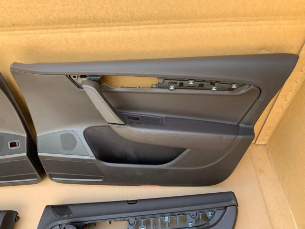 Set fete usi din piele maro cu perdelute VW Passat B7 variant - Dezmembrari Auto - imagine 4