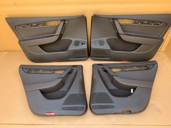 Set fete usi din piele maro cu perdelute VW Passat B7 variant - Dezmembrari Auto