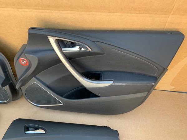 Set fete usi din piele Opel Astra J hatchback - Dezmembrari Auto - imagine 4