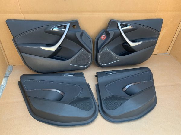 Set fete usi din piele Opel Astra J hatchback - Dezmembrari Auto